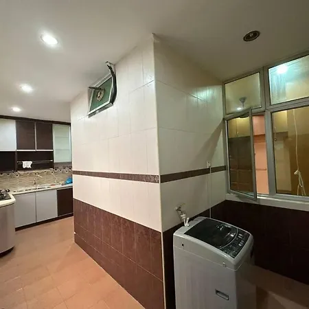 Muslim Suite Home @ Airport Bayan Lepas Penang Exterior photo