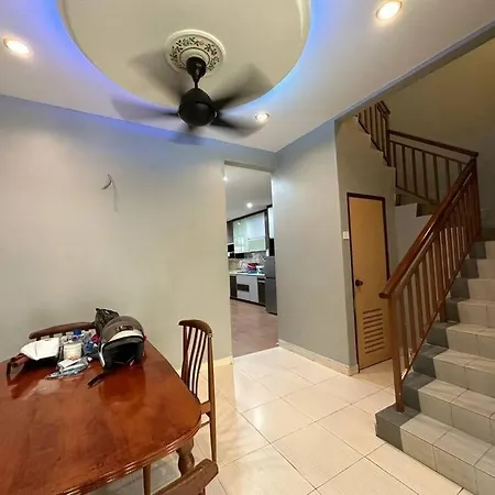 Muslim Suite Home @ Airport Bayan Lepas Penang Exterior photo